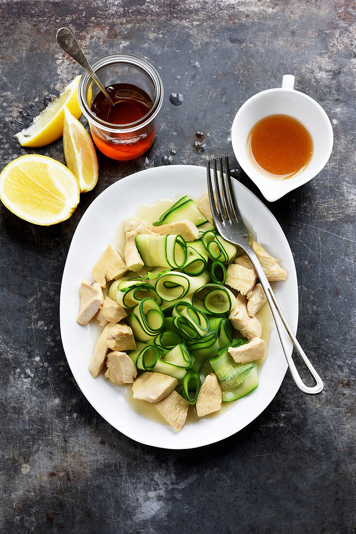 Chicken with courgettes,lemon and honey