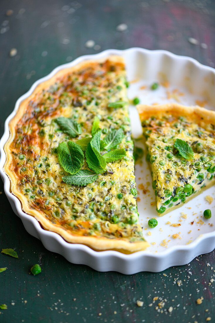 Pea and mint quiche