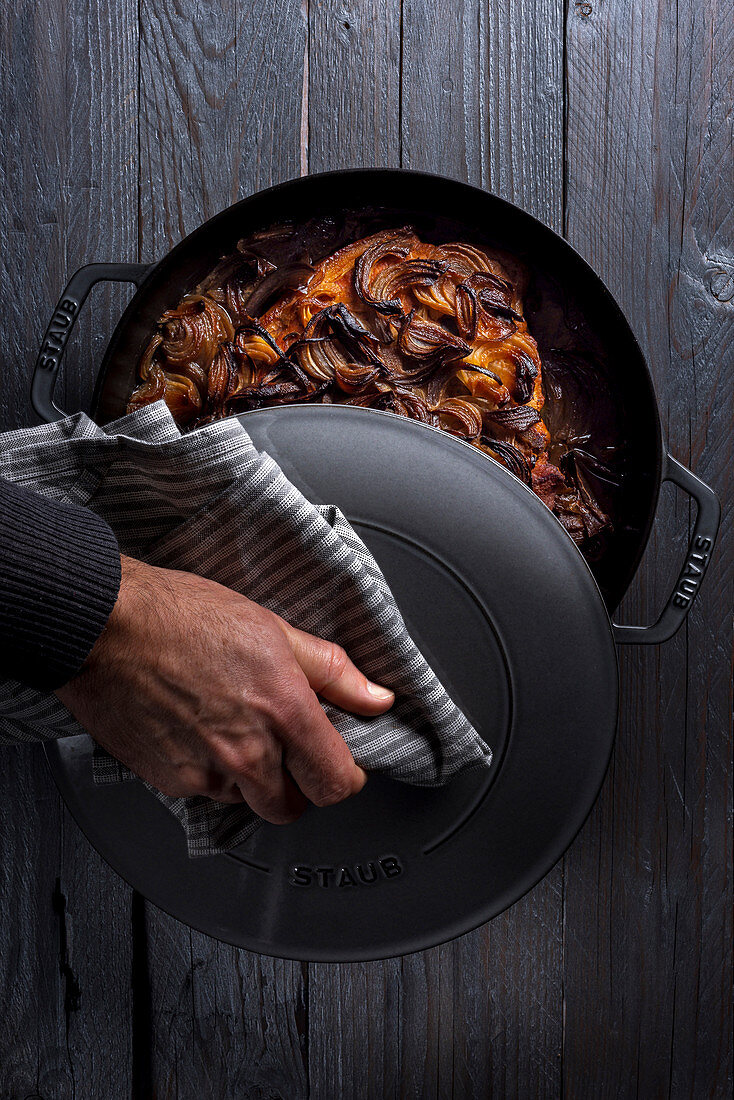 Caqhuse Picarde (Schweinefleisch mit Zwiebeln)