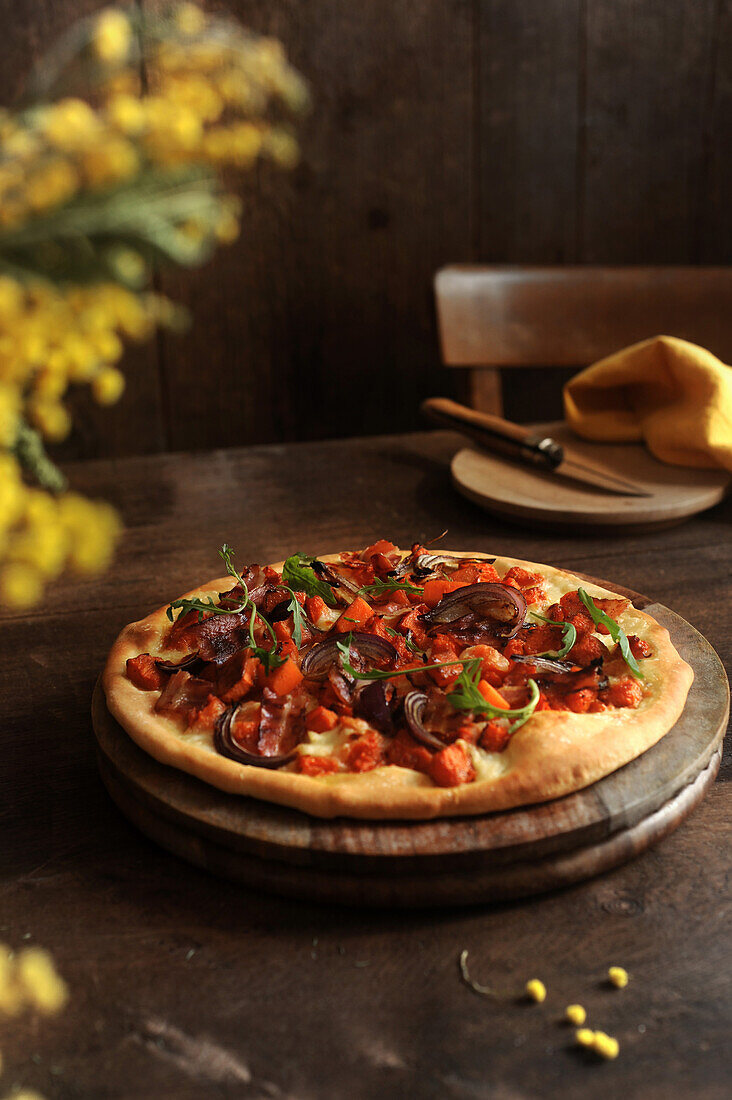 Tarte flambée with pumpkin