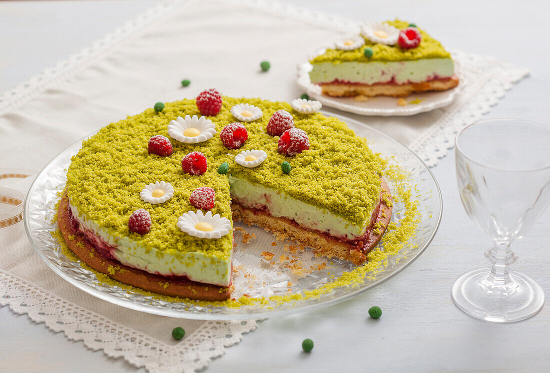 Pistachio and Raspberry Cake