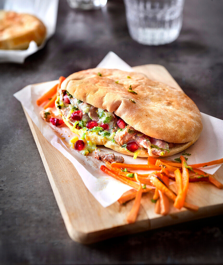 Pita mit Lammfleisch, Minze und Kreuzkümmel