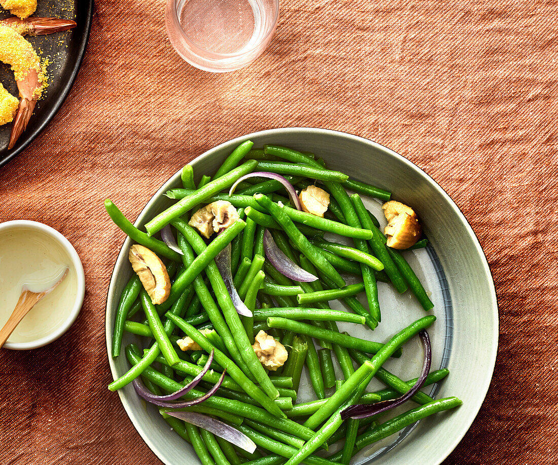 Green beans in the pan