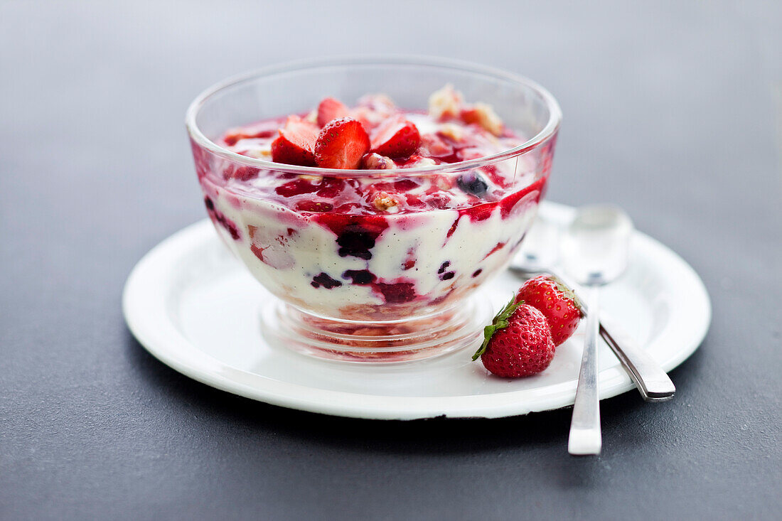 Berry dessert with cream and meringue