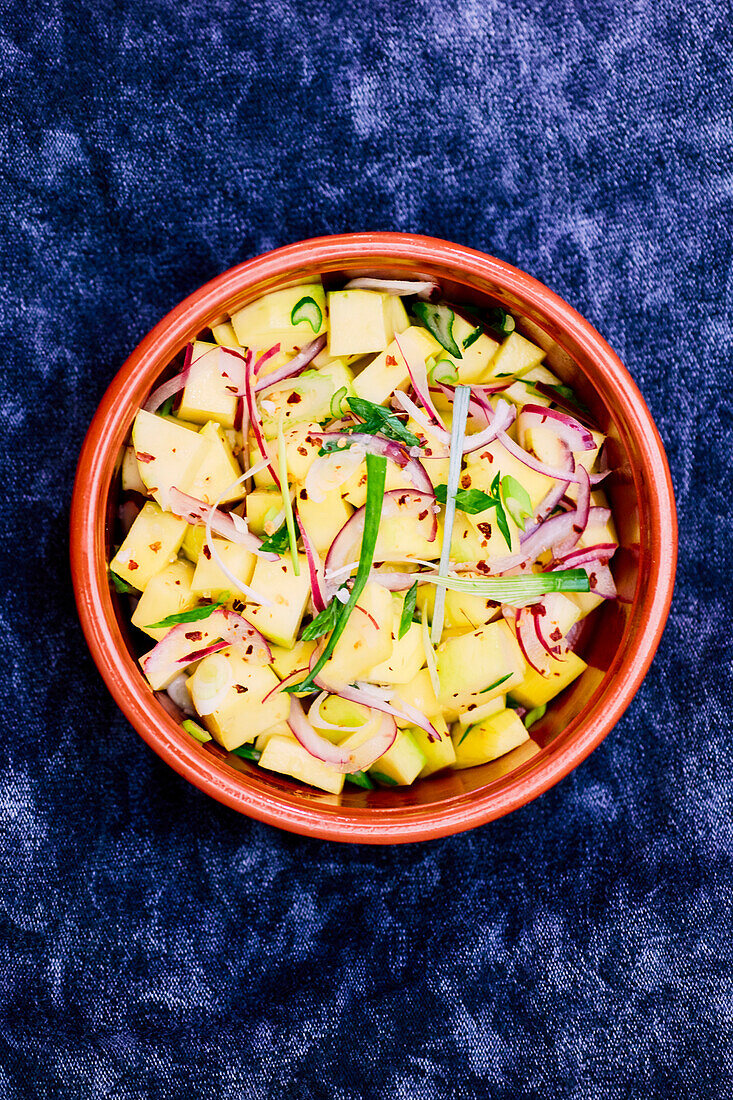 Mango salad with timut pepper