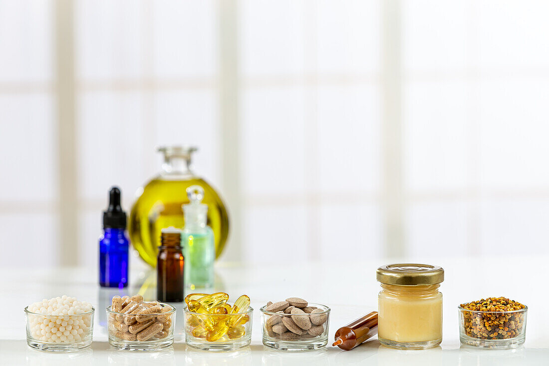 Nahrungsergänzungsmittel, Homöopathie, ätherische Öle und Bienenprodukte