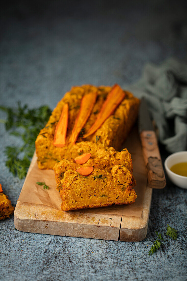 Savoury carrot cake