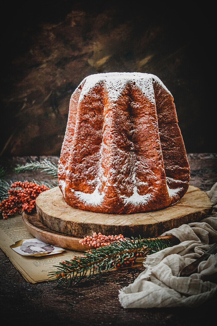 Pandoro (Christmas yeast cake, Italy)