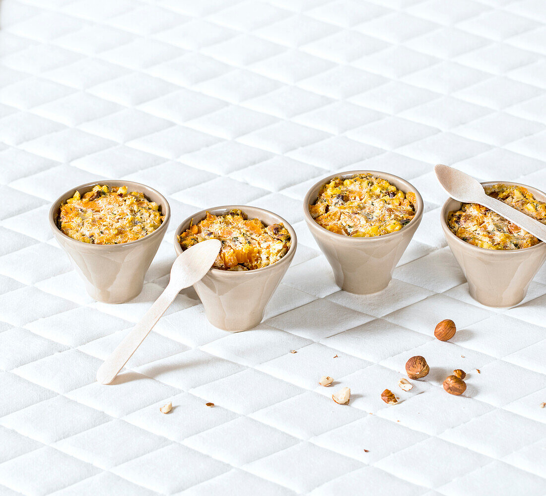 Small carrot flan with hazelnuts