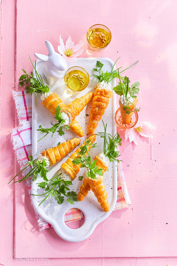 Crispy pastry carrots with goat’s cheese