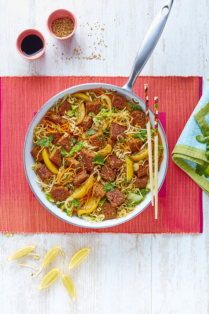 Asian noodles with tempeh tamari