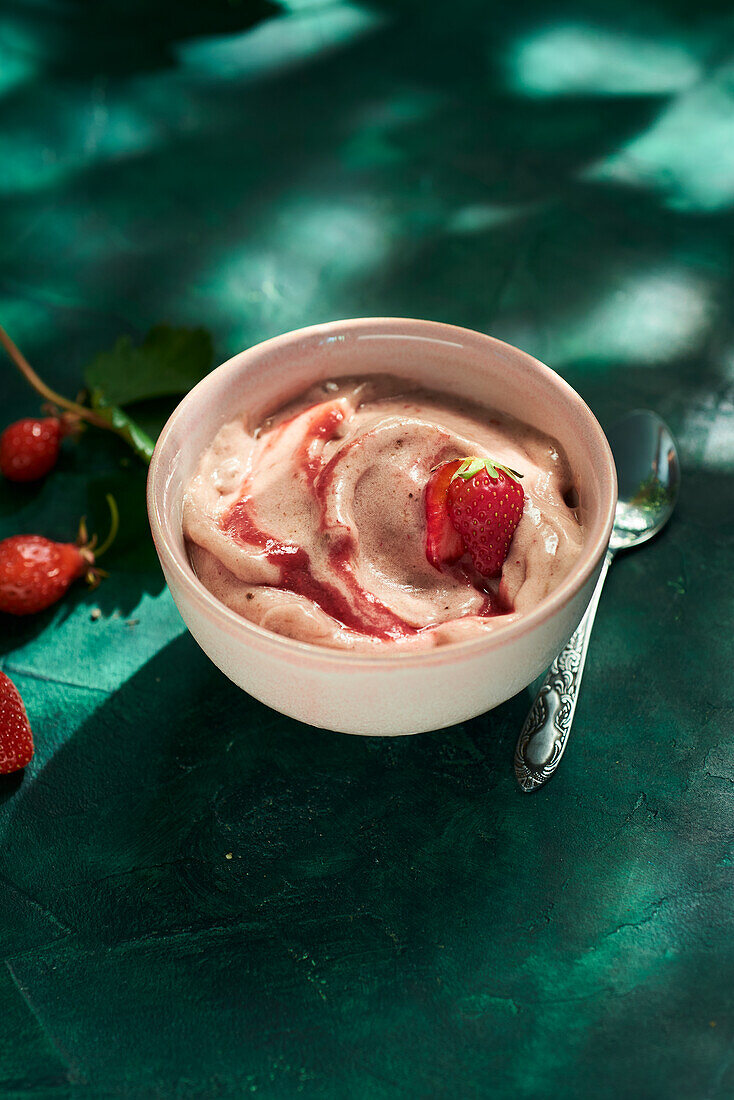 Homemade strawberry banana ice cream without an ice cream maker