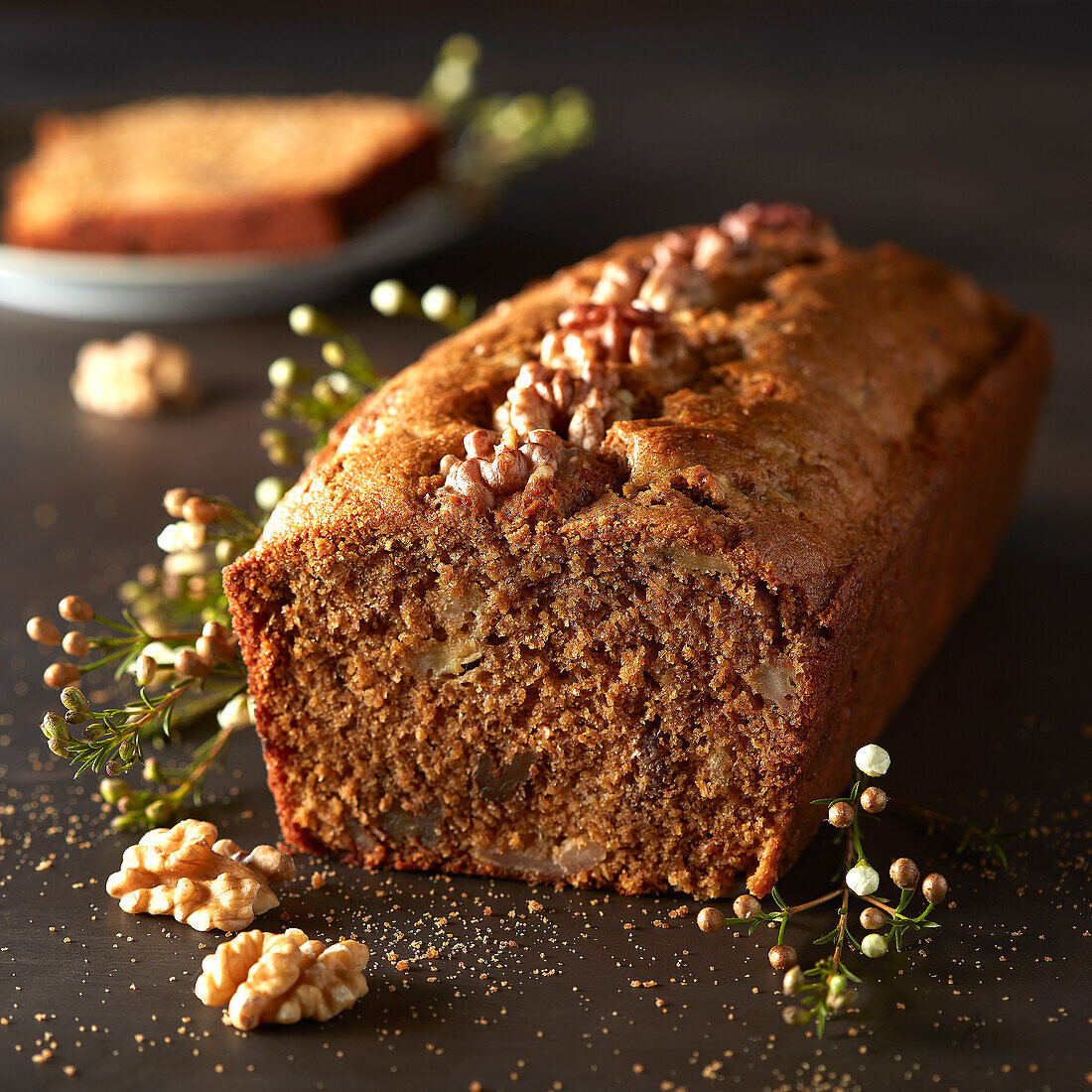 Banana and walnut cake