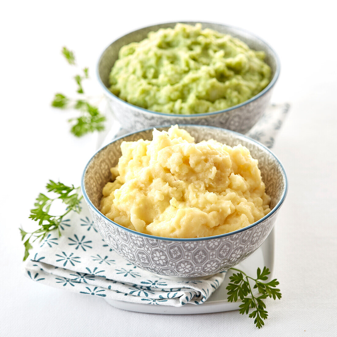 Mashed potatoes and mashed green vegetables