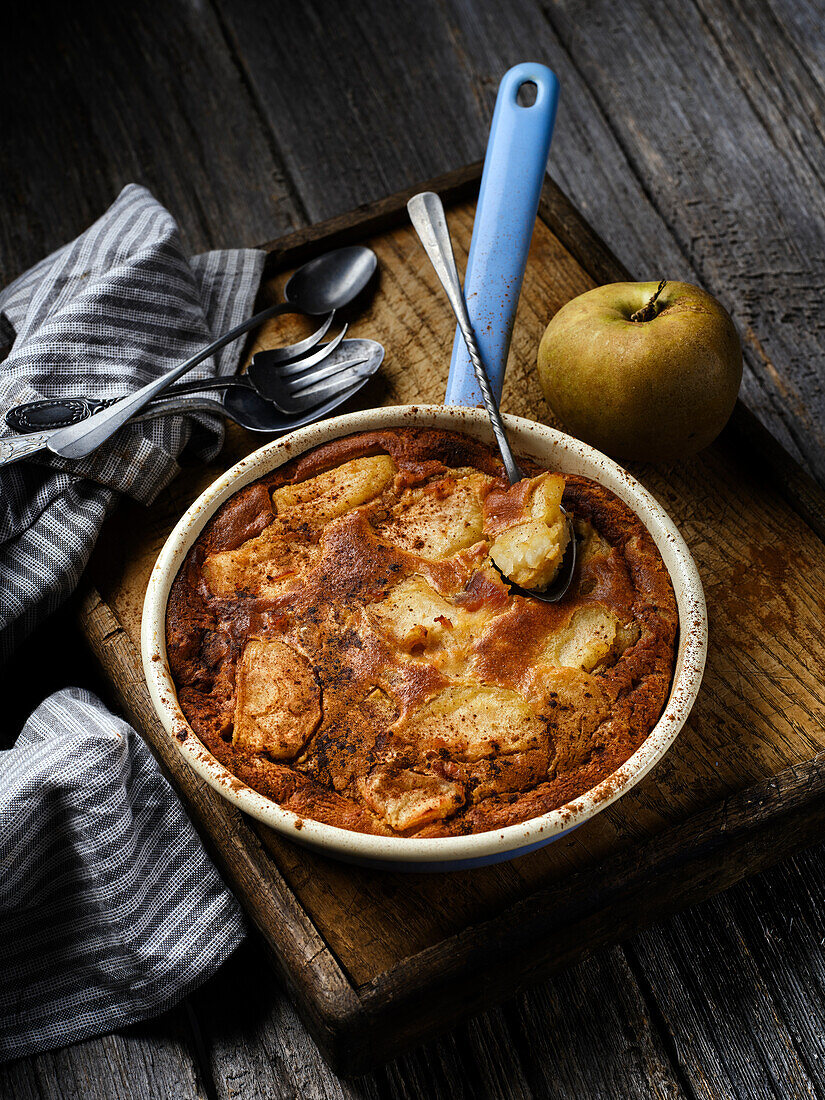 Matafan aux Pommes with Savoy apples (apple pancakes, France)