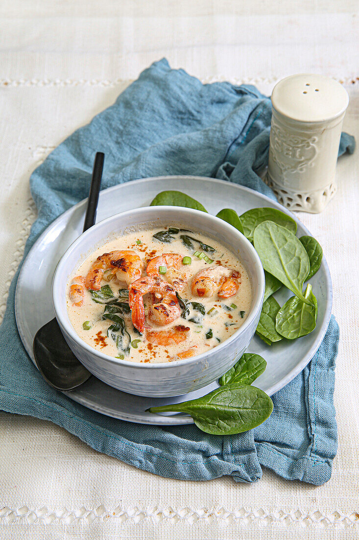 Prawn cream soup with spinach and coconut milk