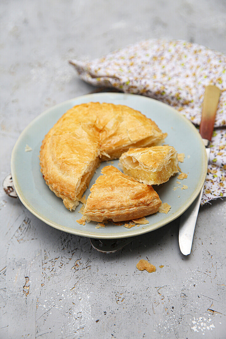 Puff pastry galette with almonds