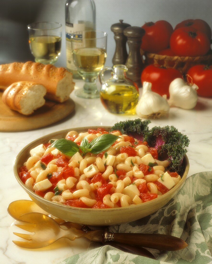 Elbow Macaroni with Tomatoes and Cheese