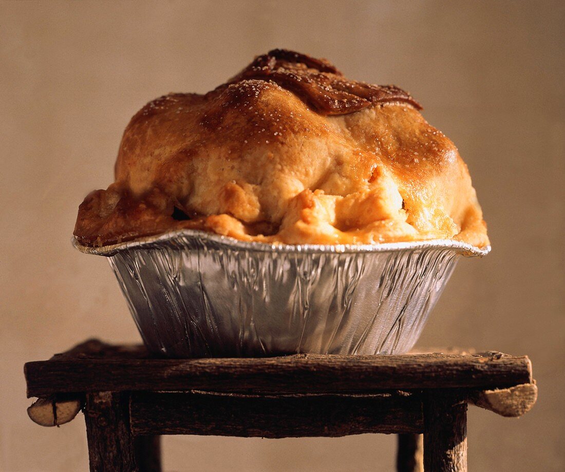 Whole Apple Pie in Tin Plate; Stick Table