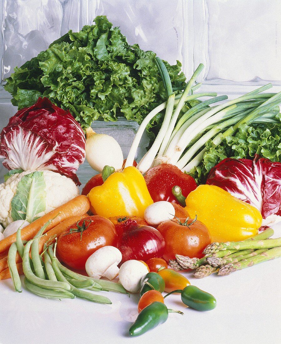Frische Gemüsesorten, Salat & Champignons