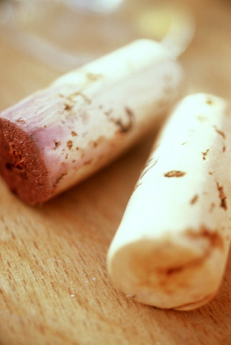 A Red WIne and White Wine Cork