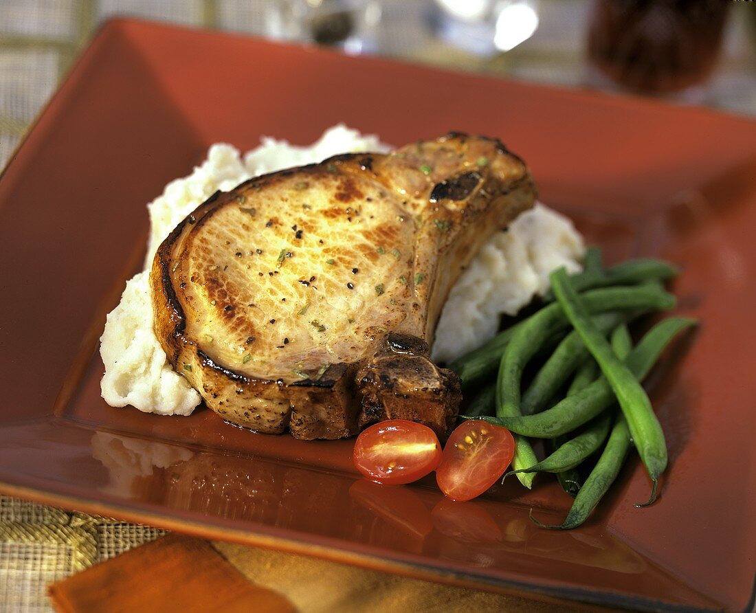 Pork Chop with Mashed Potatoes and Green Beans