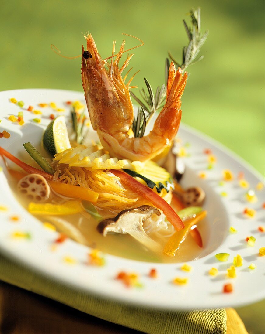 Shrimp with Vegetables and Pasta in Broth