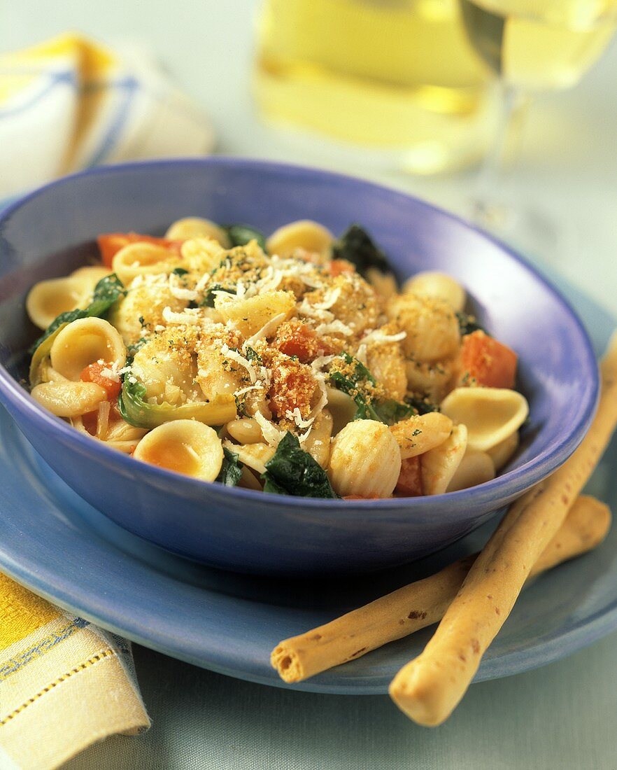 Orecchiette con la rucola (Orecchiette mit Tomaten & Rucola)