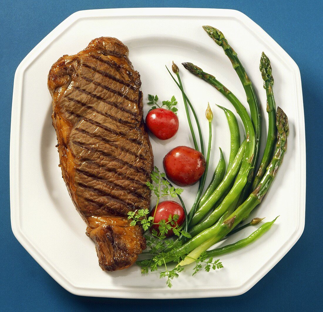 Grilled Sirloin with Asparagus, Green Beans and Red Potatoes