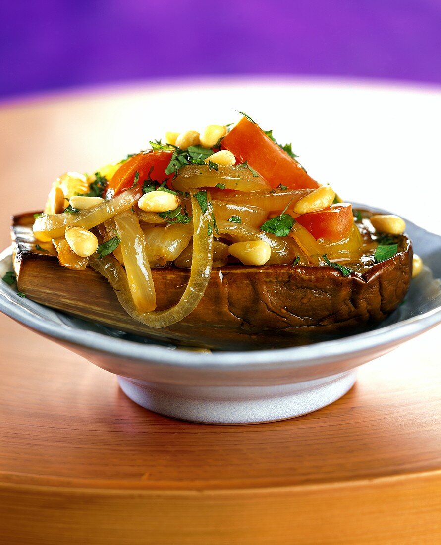 Aubergine with caramelised onions and pine nuts (USA)