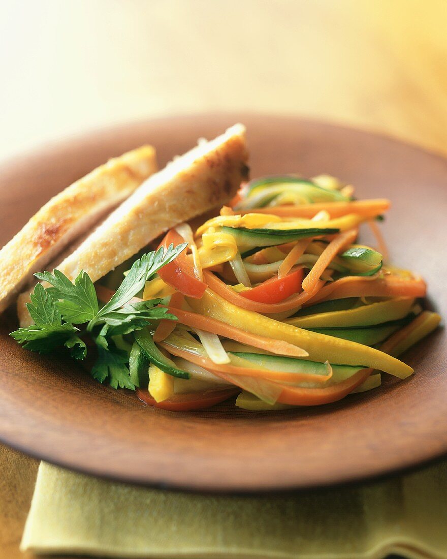 Sliced Chicken with Julienned Vegetables