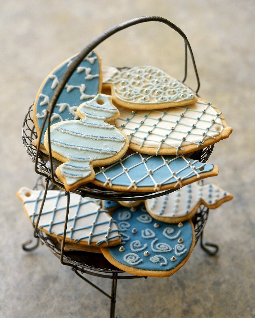 Christmas Cookies on a Wire Stand