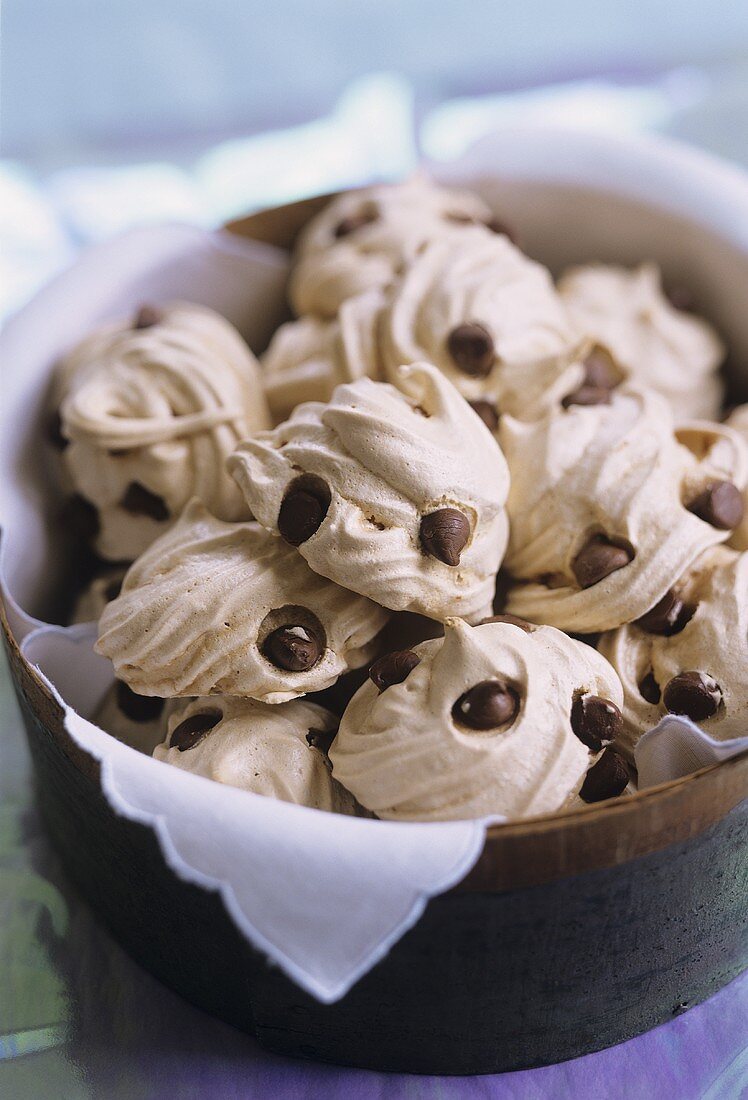 Baiserplätzchen mit Chocolate Chips