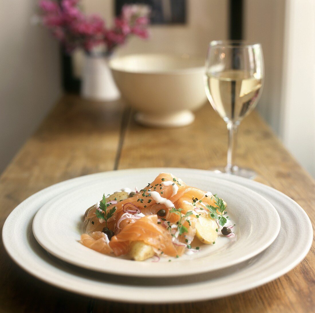 Smoked salmon with potatoes