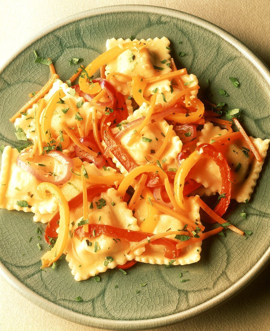 Ravioli al peperone (Ravioli mit Paprika, Italien)