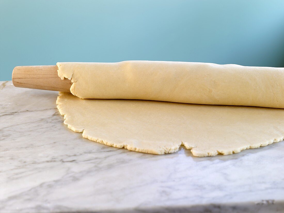 Rolling pin with pastry
