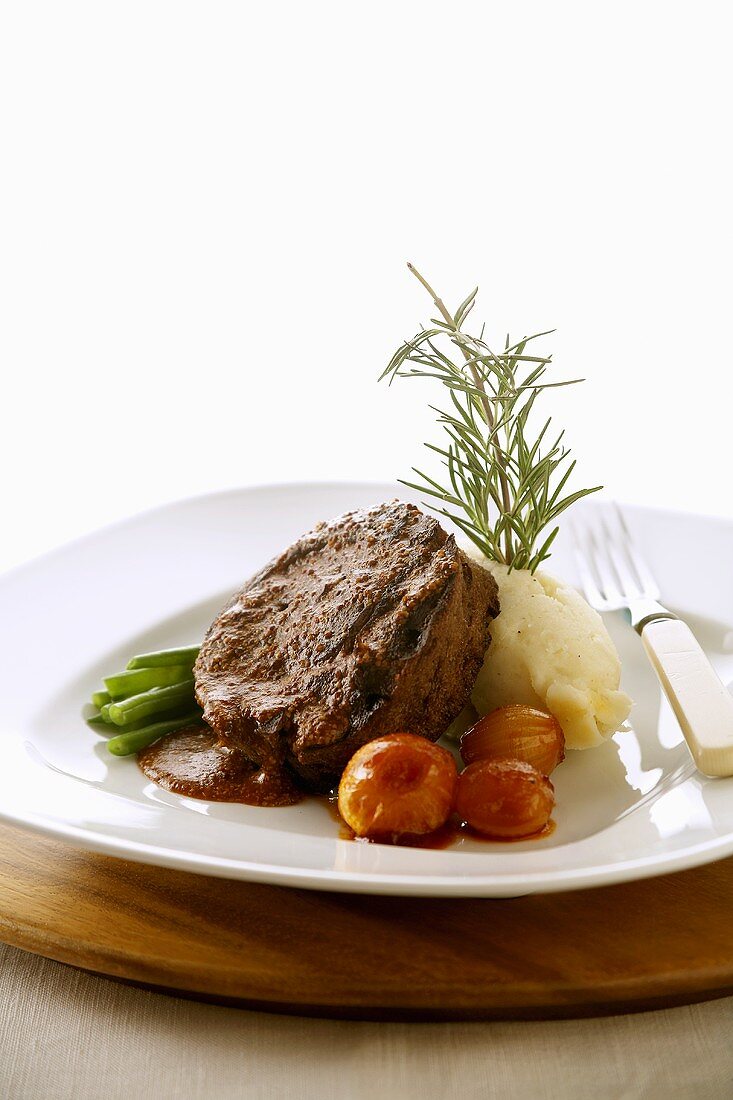 Seitan Steak mit Kartoffelpüree und Gemüse