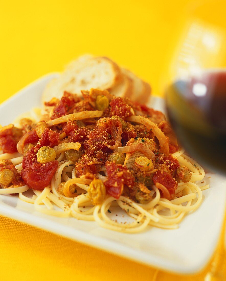 Linguine with Tomato Sauce