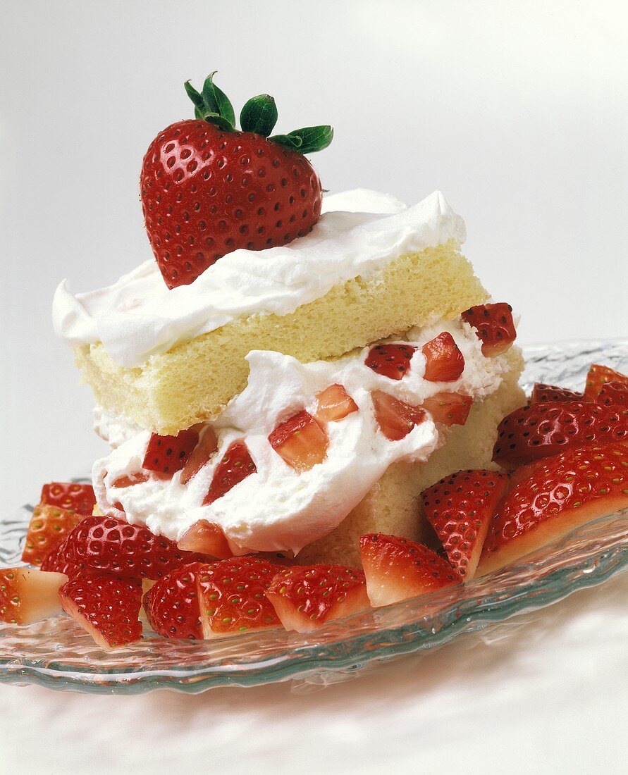 Erdbeertörtchen mit Sahne (Strawberry Shortcake)