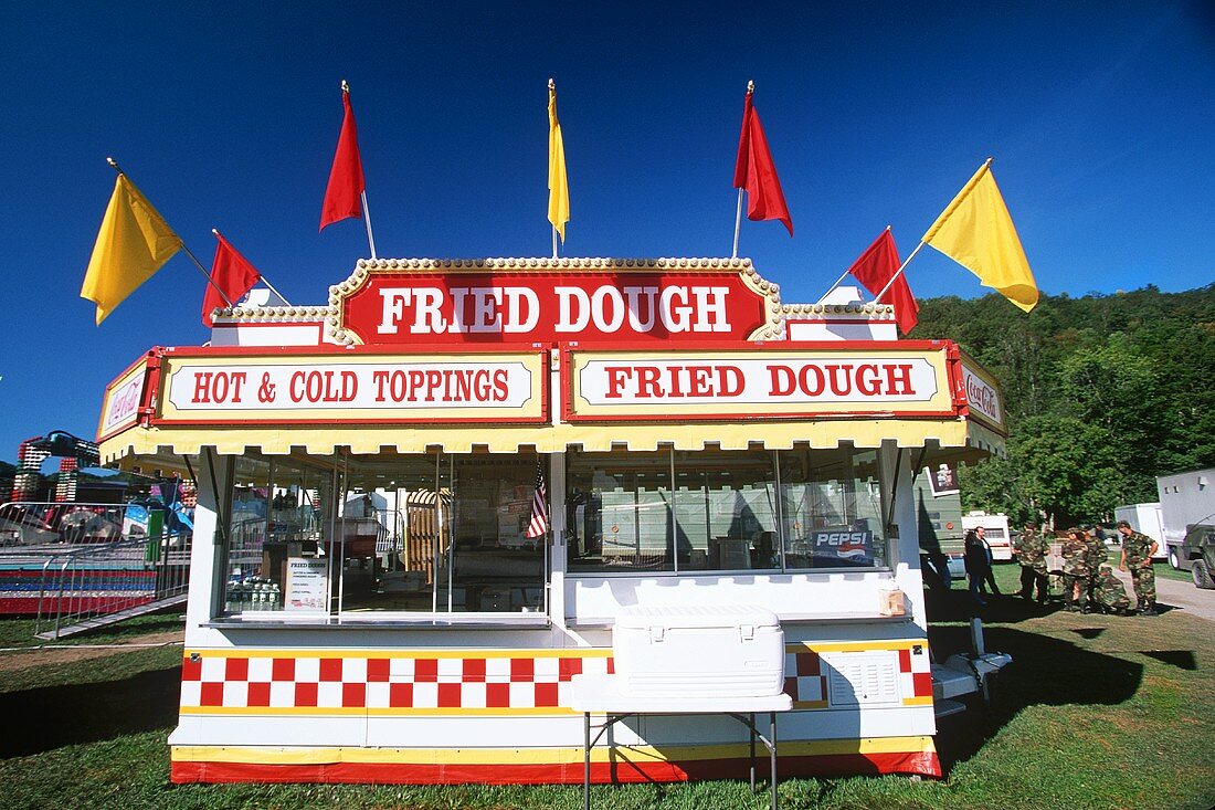 Fried-Dough-Stand auf Markt in Vermont, New England