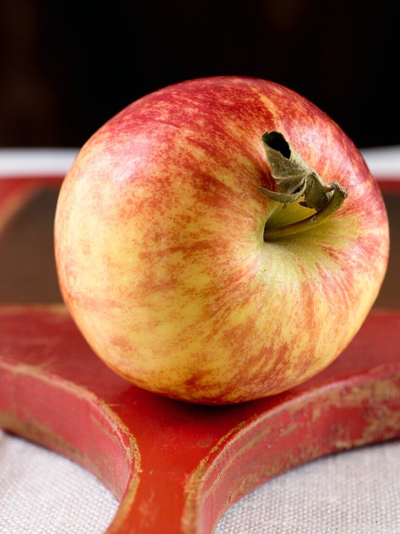 Ein Braeburn Apfel