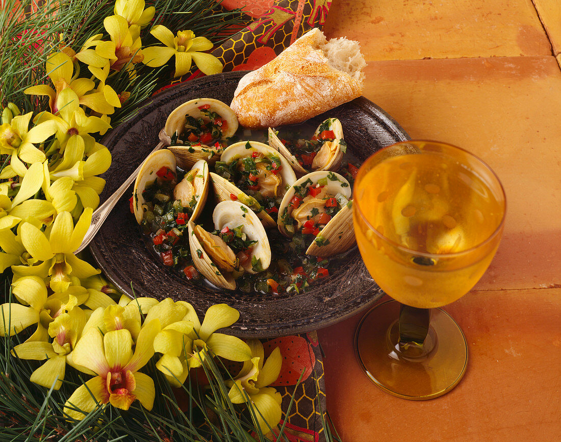 Steamed Clams with Tomato Salsa and White Wine