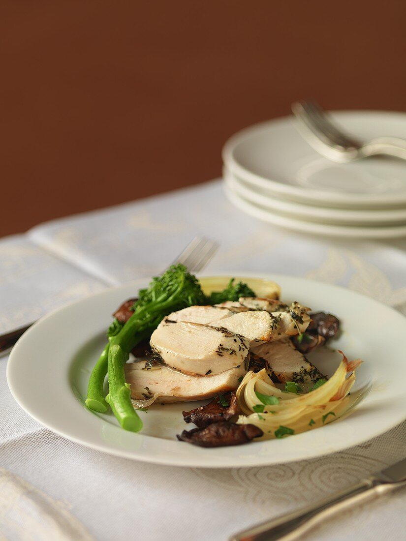 Herbed, Sliced Roast Chicken with Vegetables