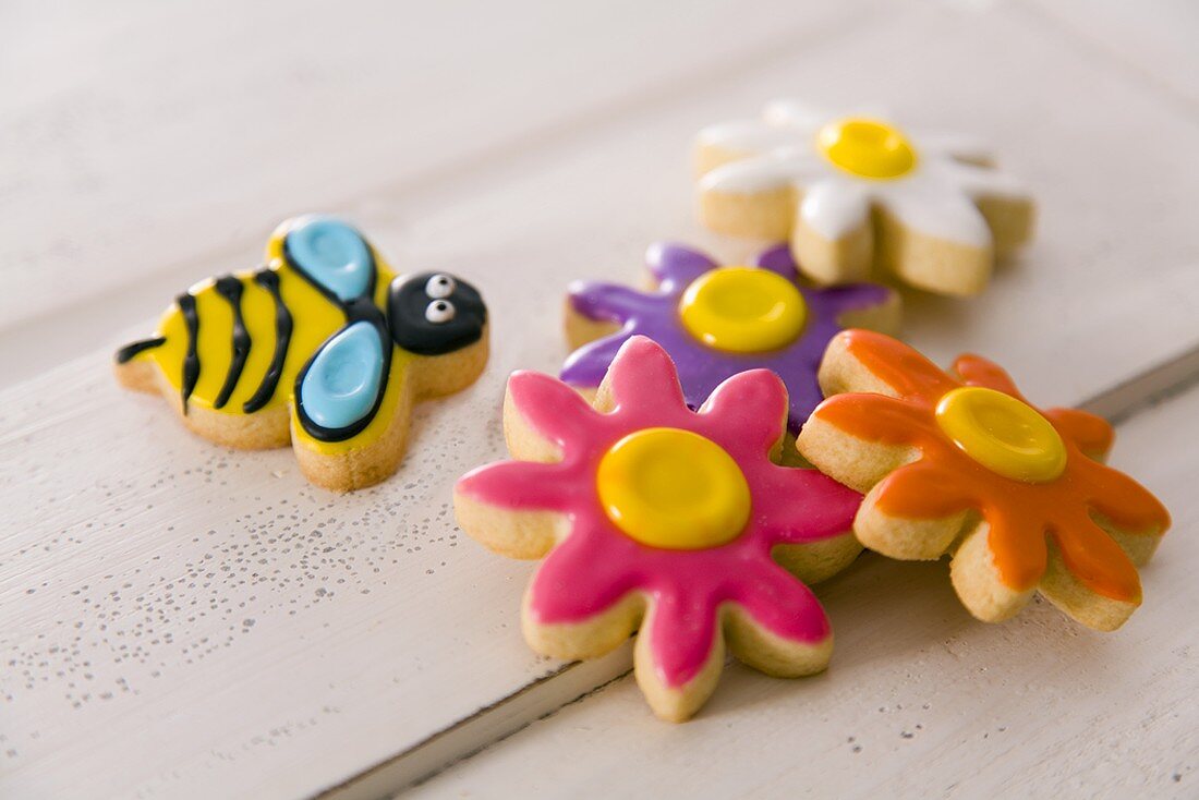 Bumble Bee and Flower Cookies