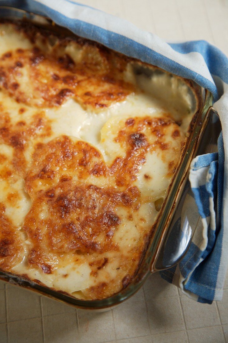 Kartoffelgratin in Auflaufform