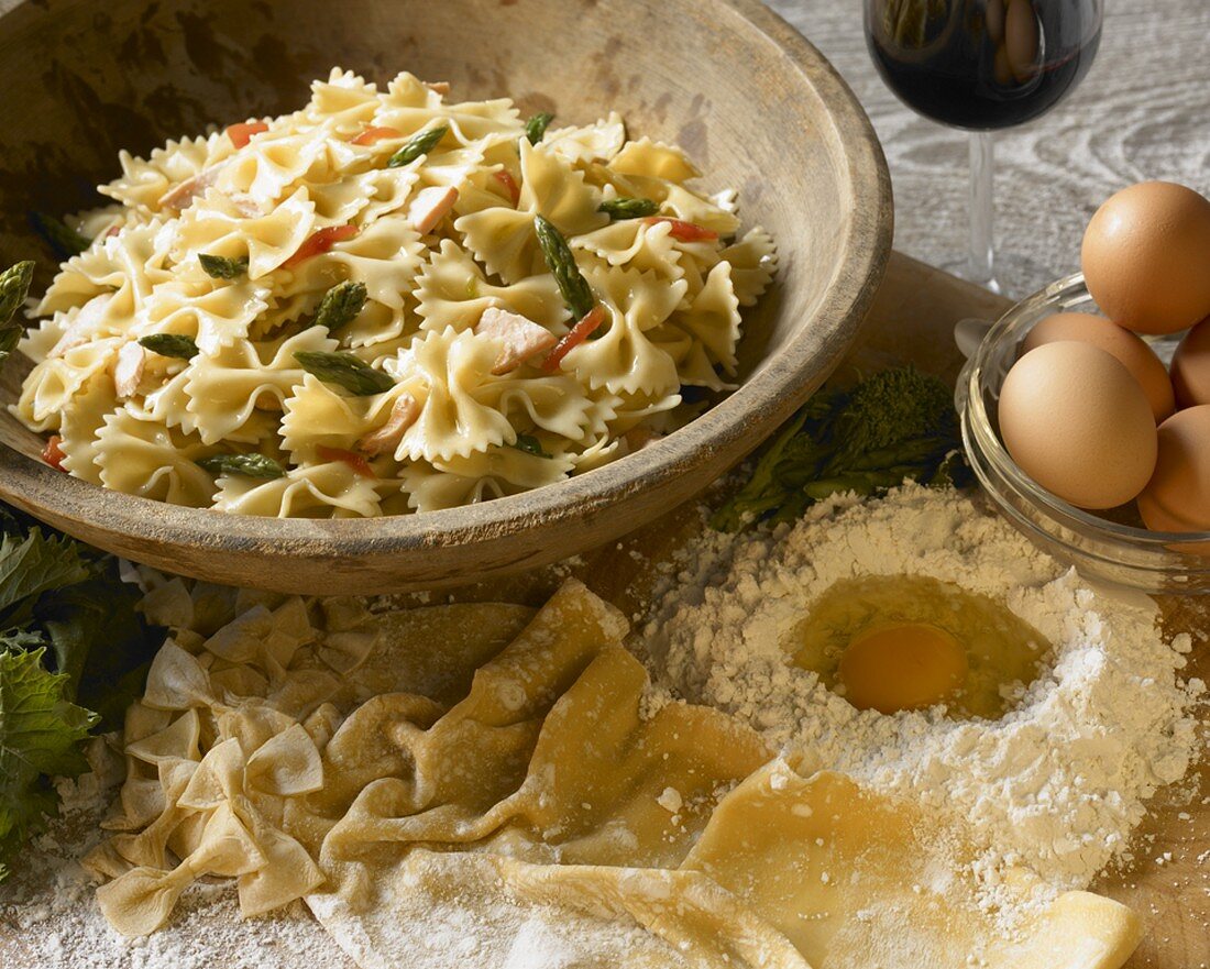 Wooden Bowl of Bowtie Pasta With Vegetables, Ingredients