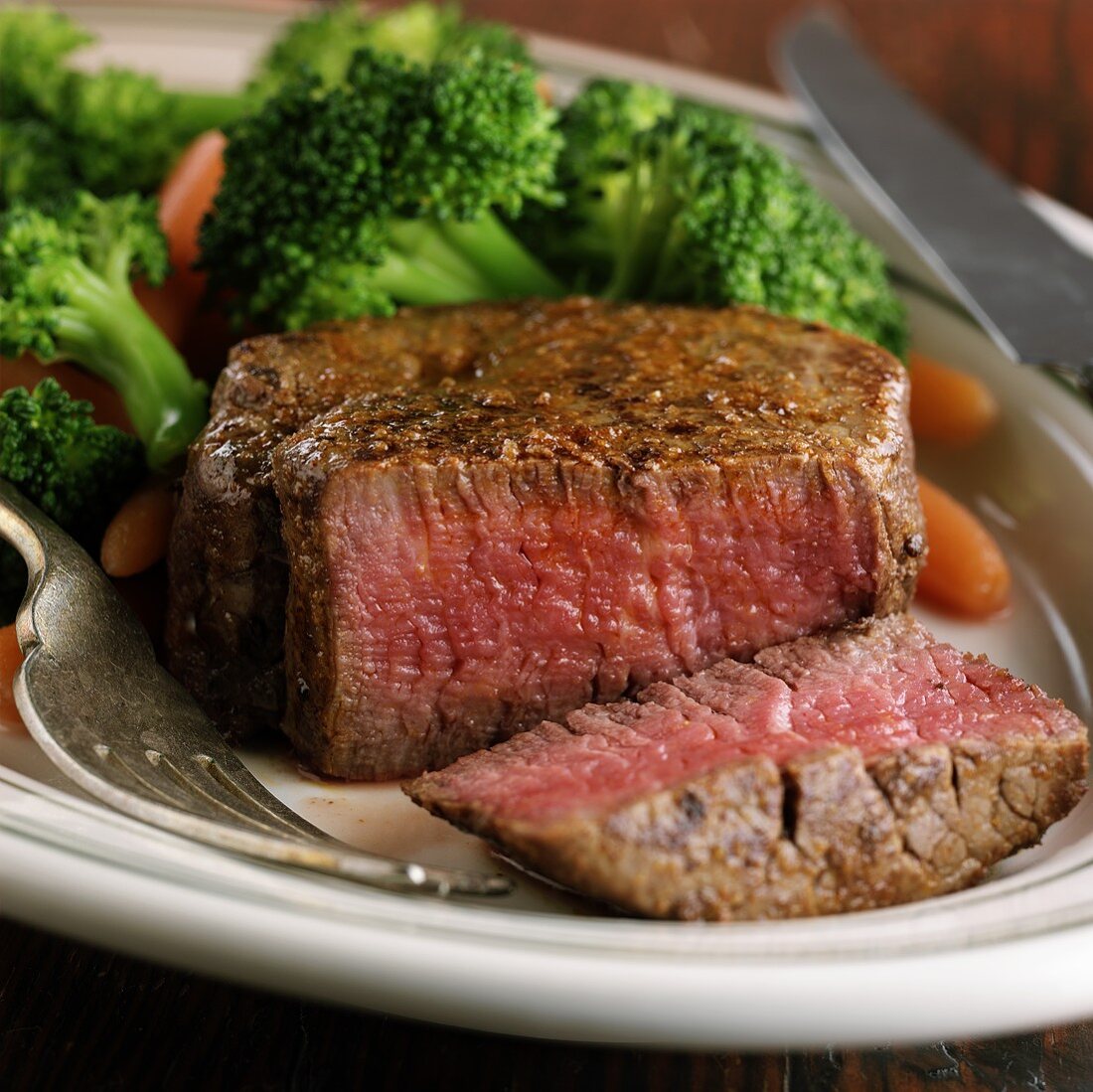 Beef fillet, a piece cut off, with broccoli