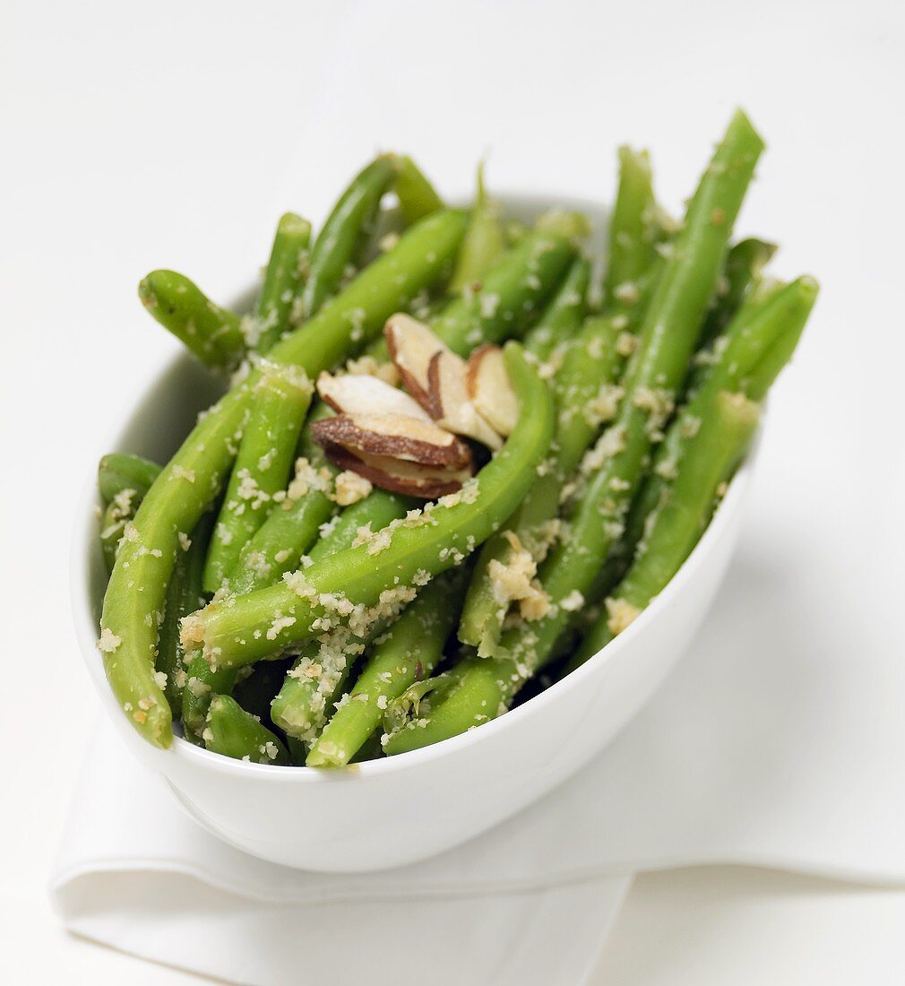 Steamed Green Beans with Slivered Almonds