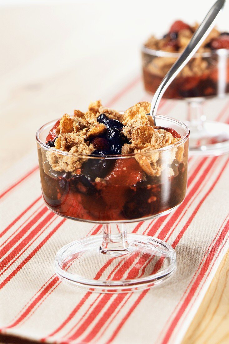 Berry Crisp in Individual Trifle Dishes