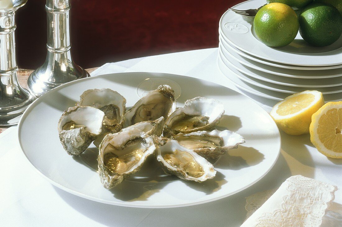 Oysters with lemon
